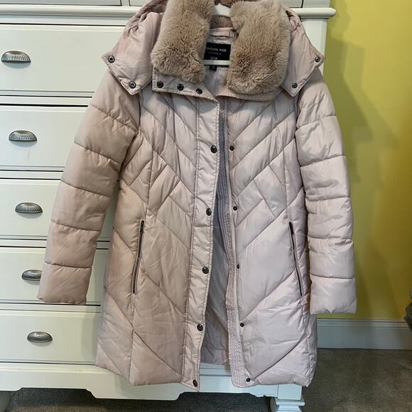 London Fog Women's Long Puffer Coat Faux Fur Hooded Champagne Tan Size Medium - Picture 2 of 8